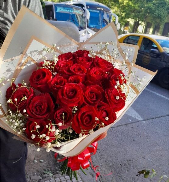 Ramo de 2 Docenas de Rosas Rojas