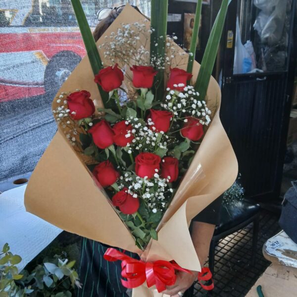 SON 12 ROSAS