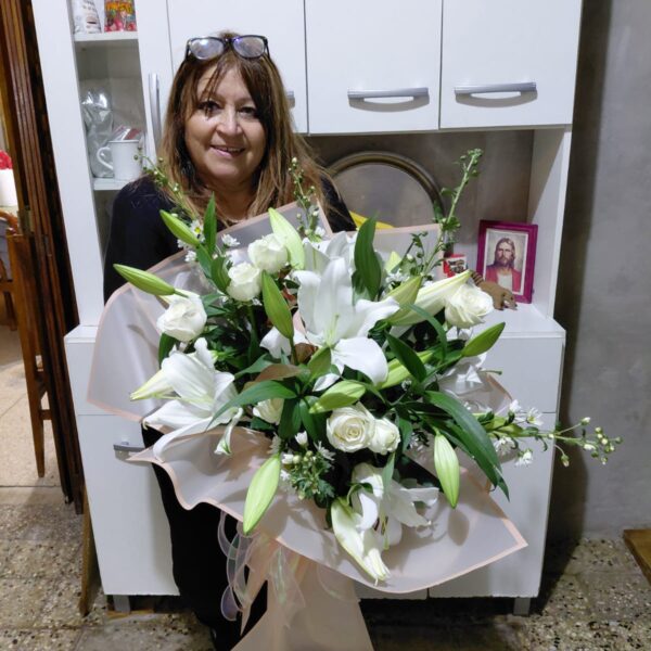 Ramo XL WHITE  Lilium y rosas