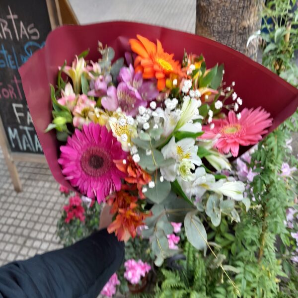 RAMO DE ASTROMELIAS Y GERBERAS